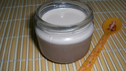 Yogur de chocolate especiado en Experimentando en la cocina